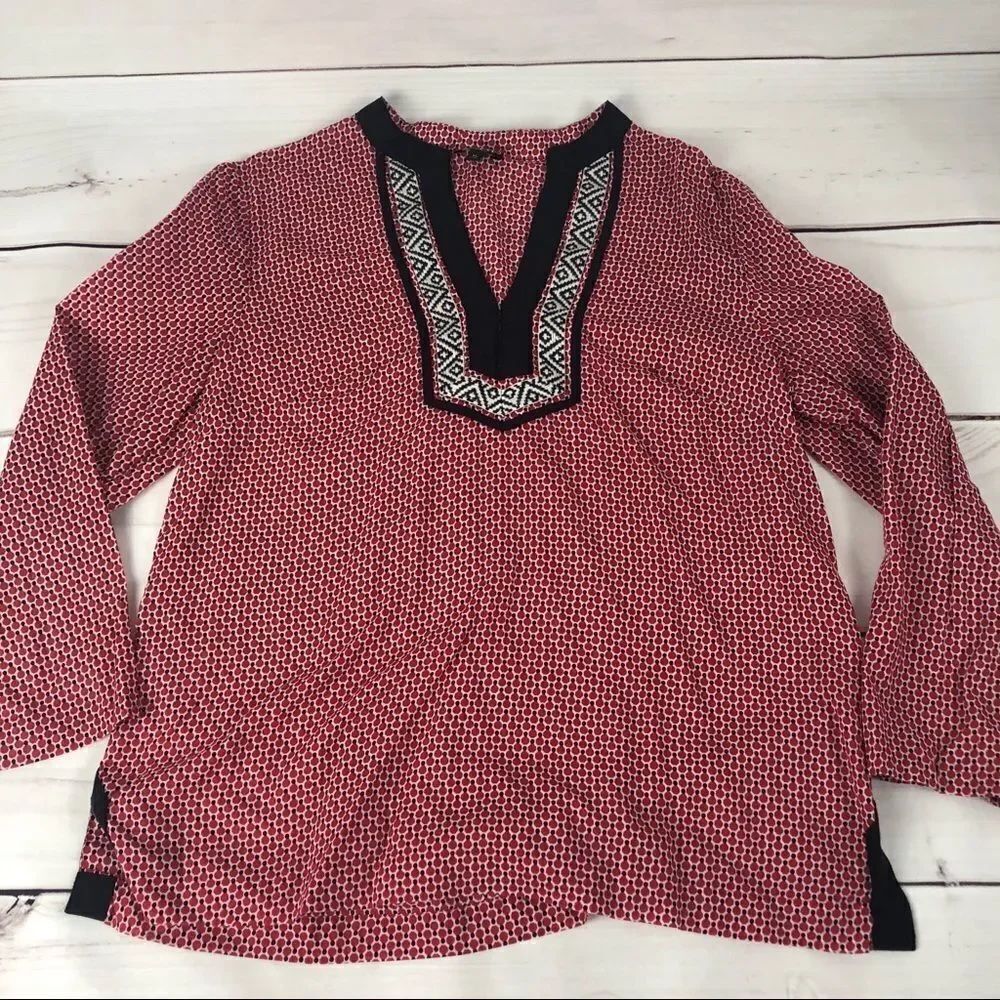 Talbots v-neck tunic size Medium Petite